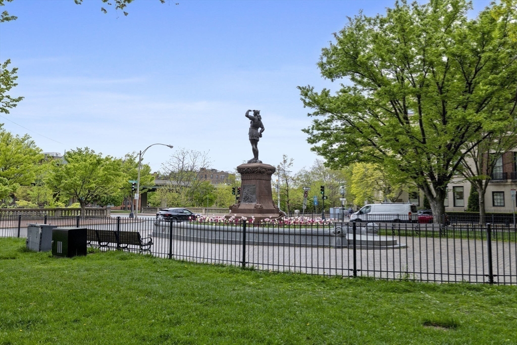 416 Commonwealth Ave #312, Boston, MA Photo #22
