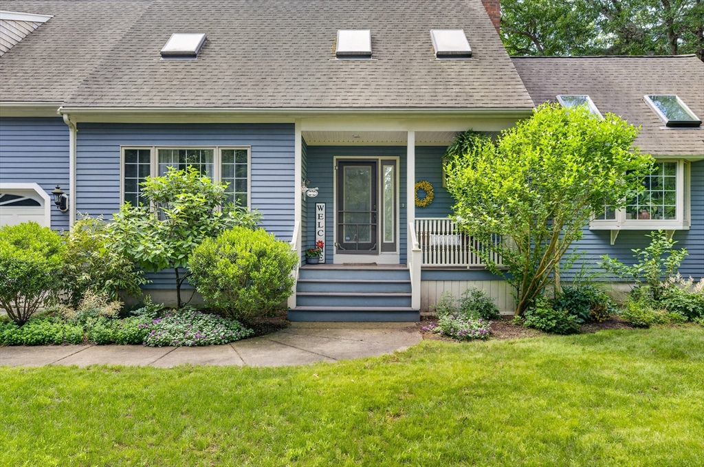 42 Medeiros Ln