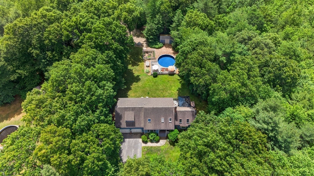 42 Medeiros Ln