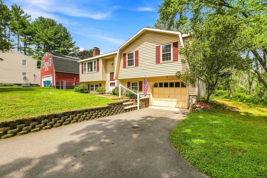 4 Picadilly St, Upton, MA, 4 Picadilly St, Upton, MA Photo #4