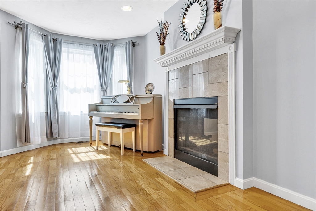23 Baker Pl