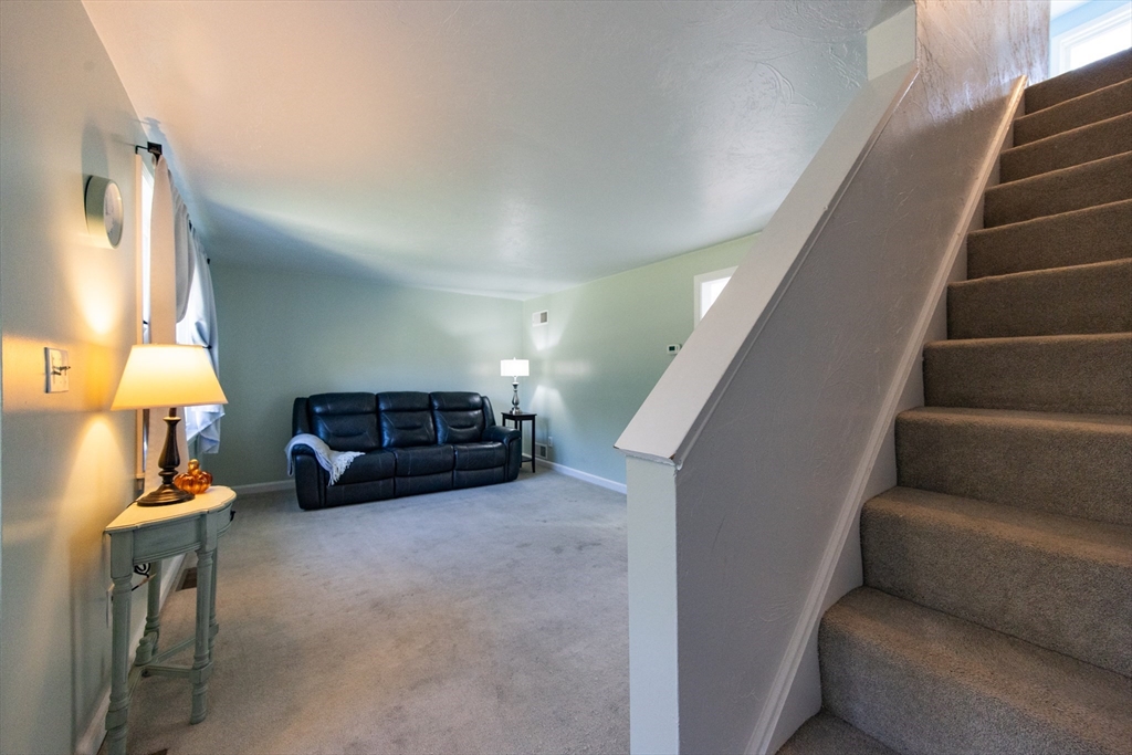 166 E Bacon St 4