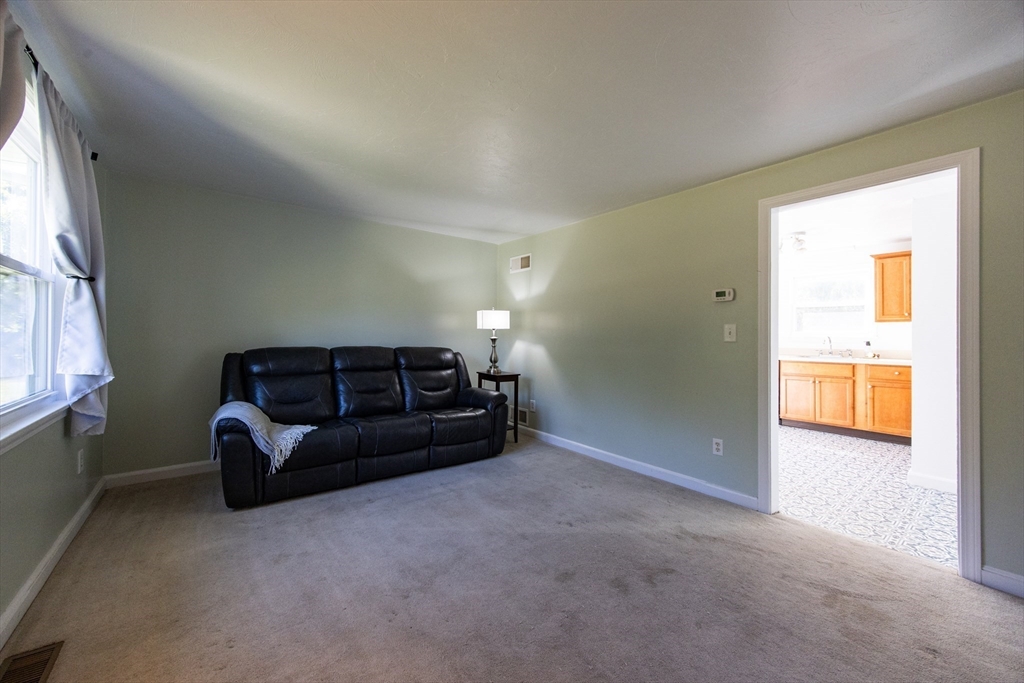 166 E Bacon St 4