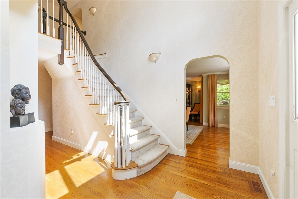 30 Pleasant St South