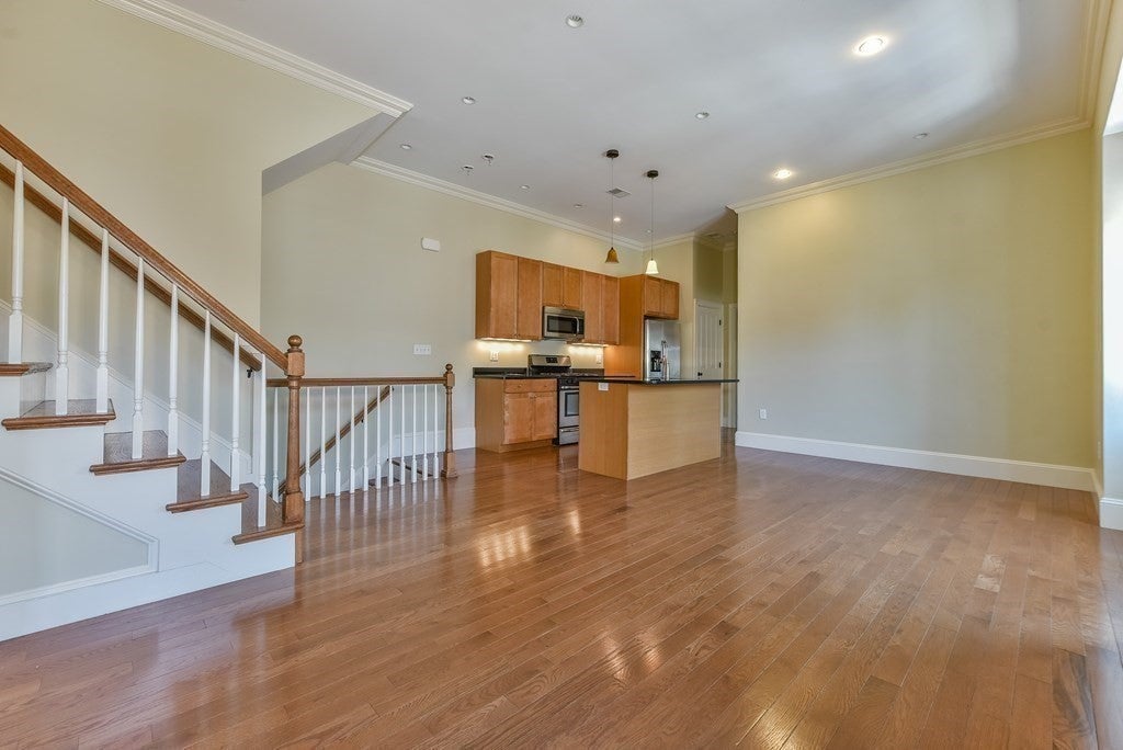 3 Savin Hill Ave #2, Boston, MA, 3 Savin Hill Ave #2, Boston, MA Photo #4
