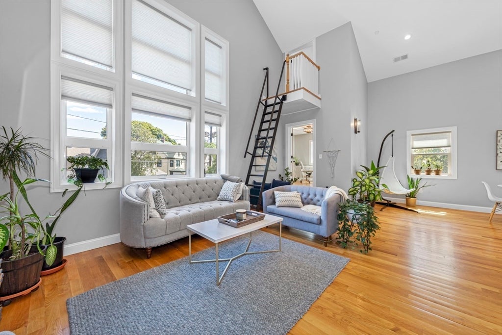 60 Hermon St #3, Winthrop, MA Photo #6
