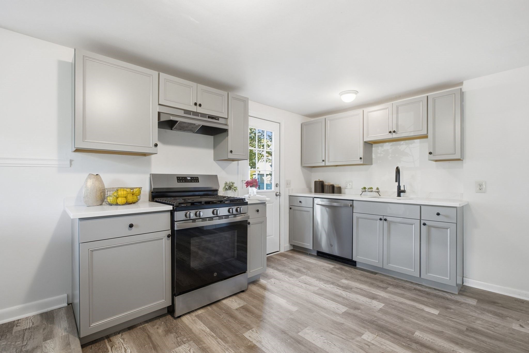 27 Lynn St #A, Peabody, MA Photo #6