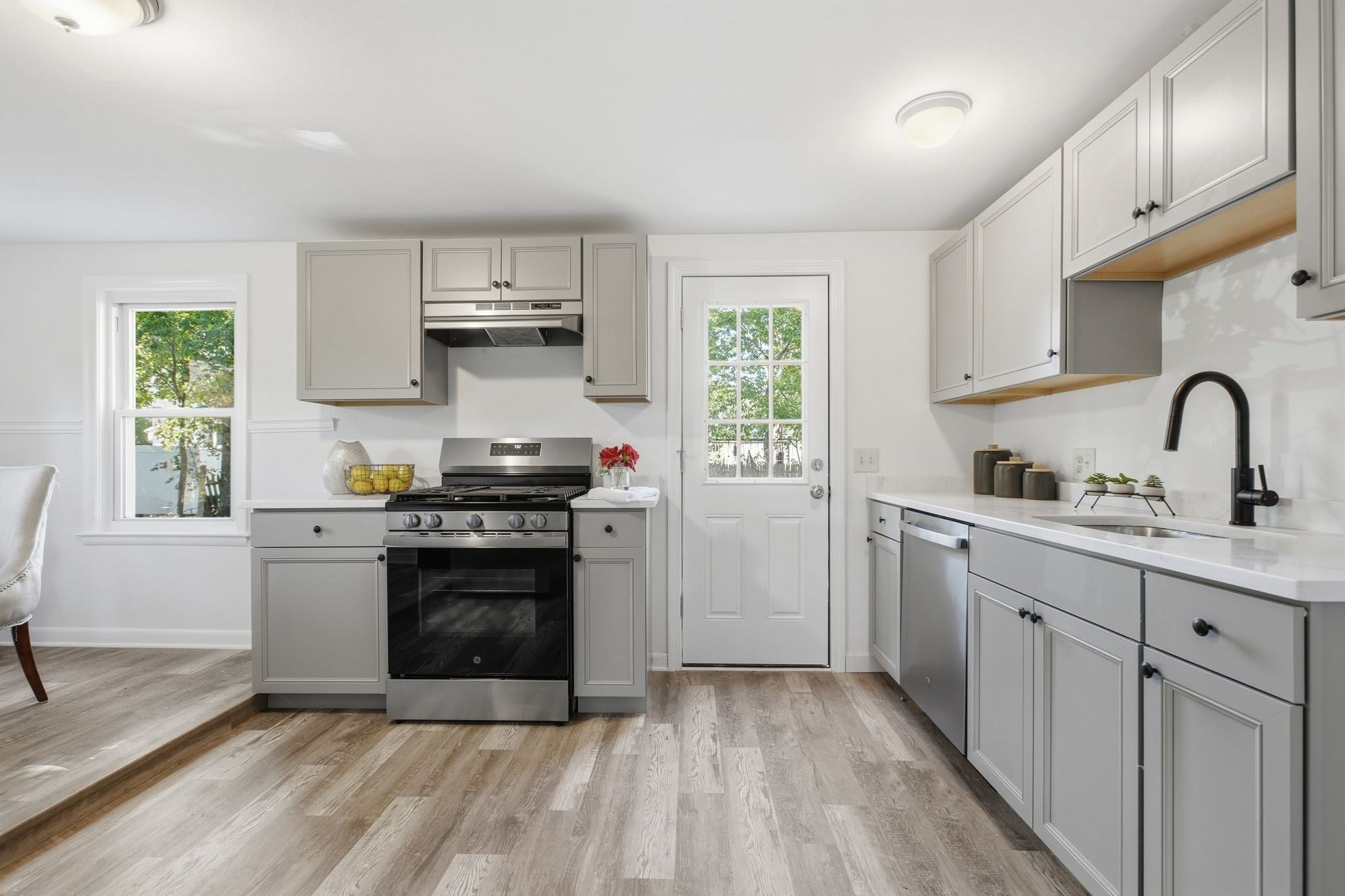 27 Lynn St #A, Peabody, MA Photo #4