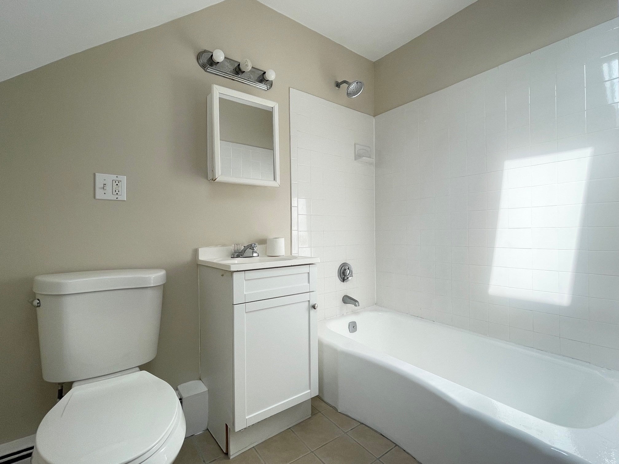 4 Loring Ave #3, Salem, MA Photo #6
