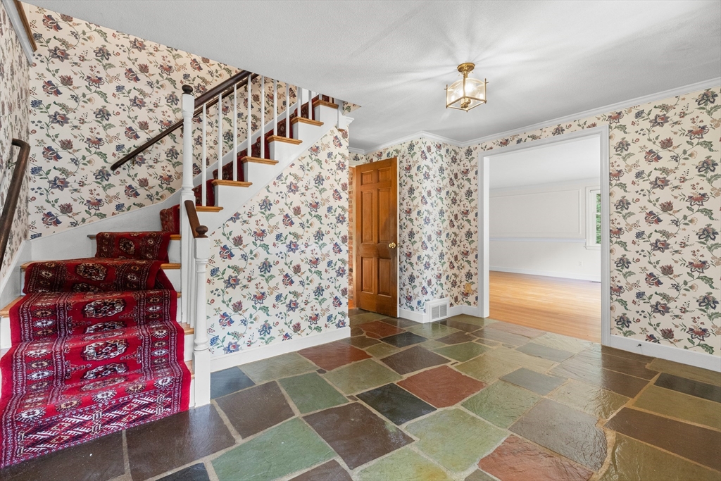 35 Grey Ln