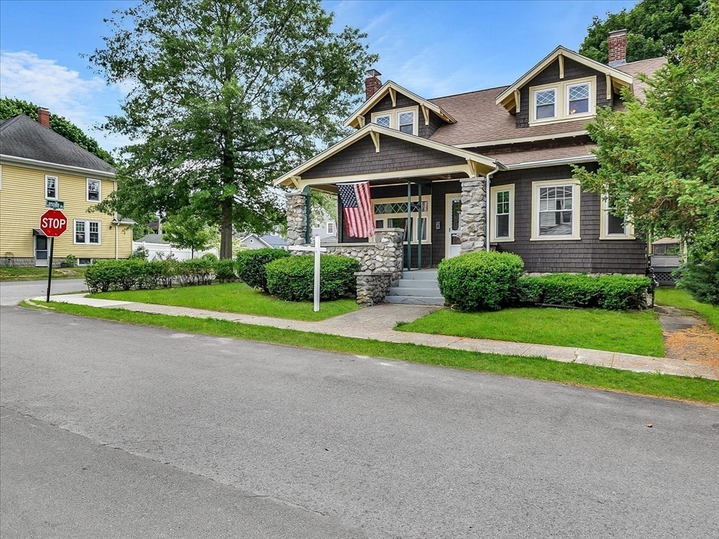 77 Lamoille Ave