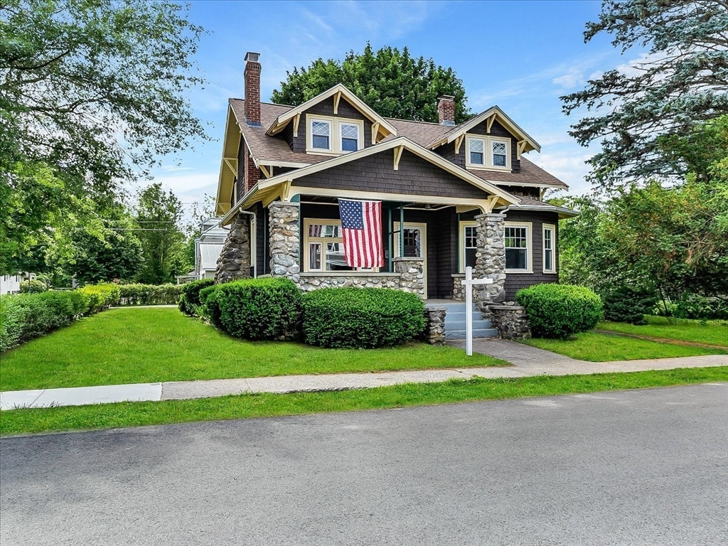 77 Lamoille Ave