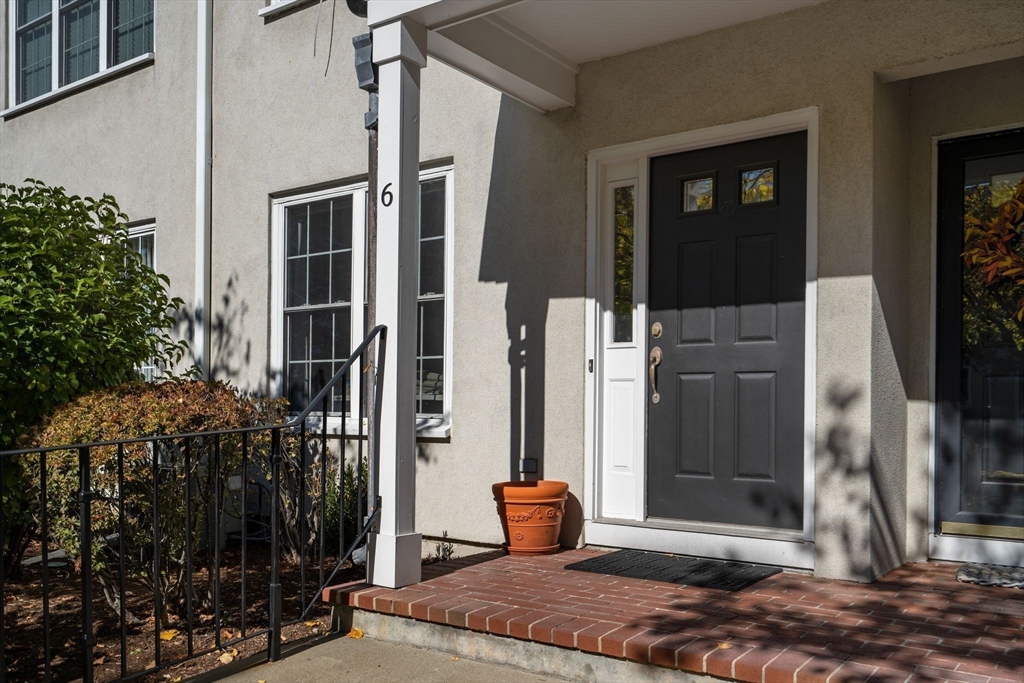 6 Tilden Commons Dr 6