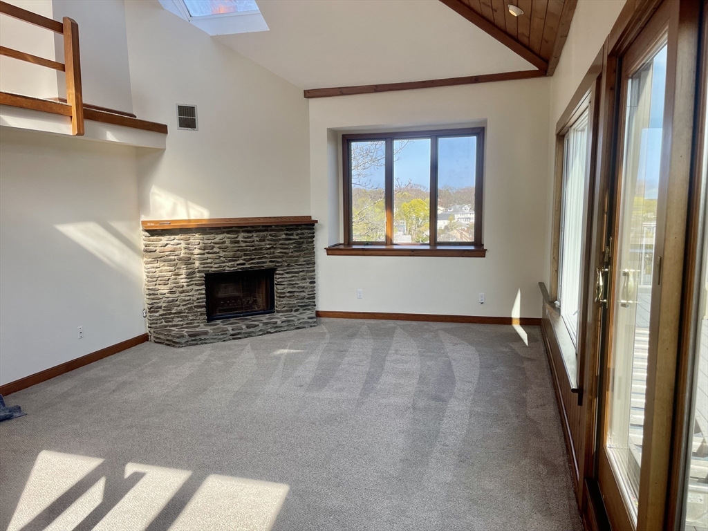 98 Rockland Street 3