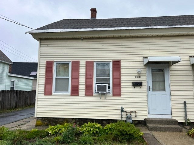 Photo of 116 Quebec Street, Lowell, MA
