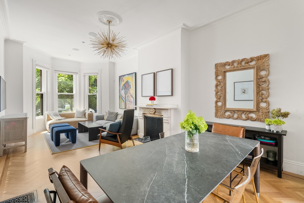 21 Claremont Park