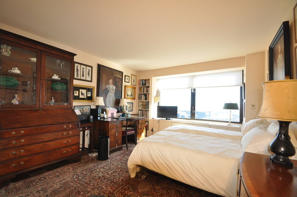 65 E India Row #PHF, Boston, MA Photo #12