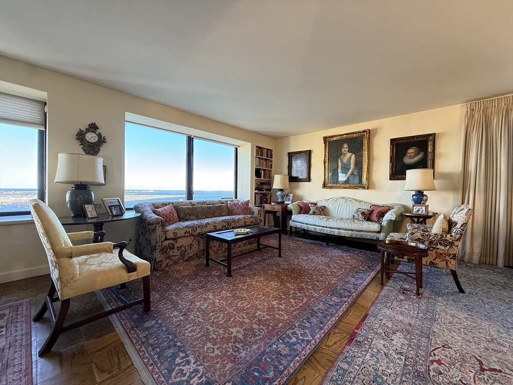 65 E India Row #PHF, Boston, MA Photo #6