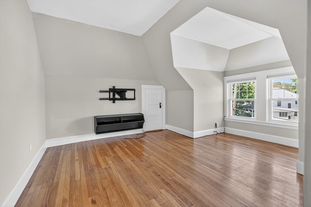 153 Boylston 3