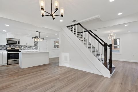 24 Railroad St Methuen MA 01844