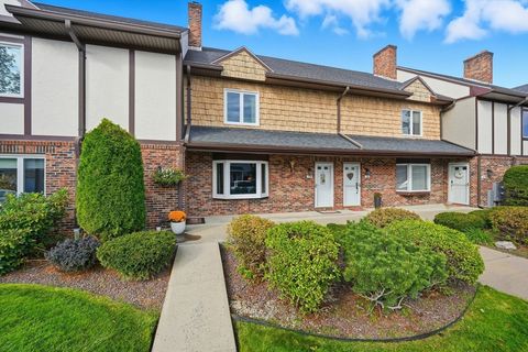 20 Castle Hill Rd D Agawam MA 01001