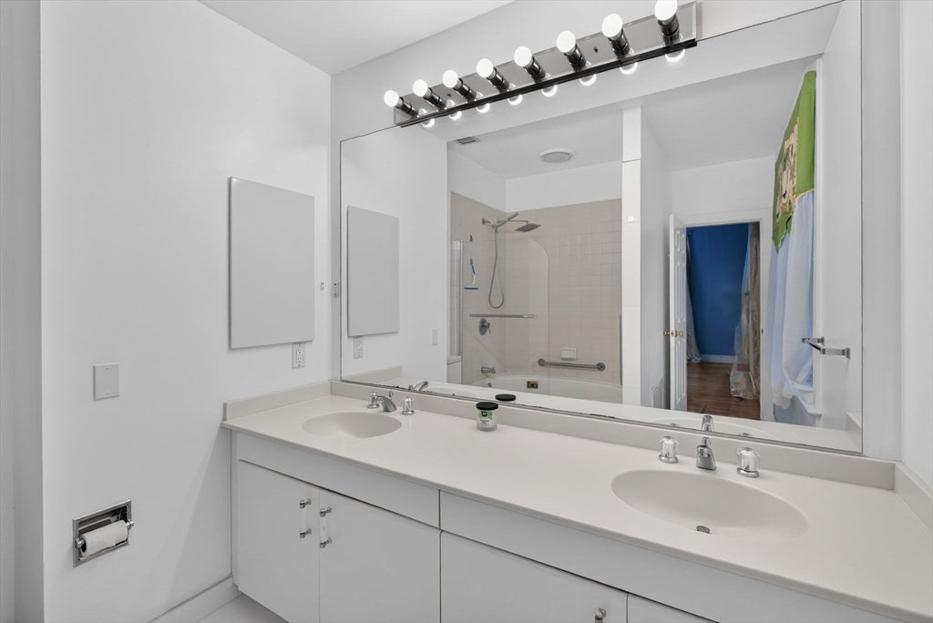 216 Summit Ave E-201, Brookline, MA, 216 Summit Ave E-201, Brookline, MA Photo #13