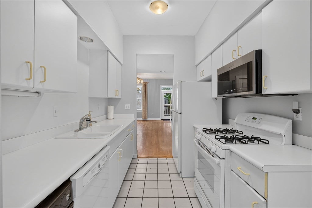 216 Summit Ave E-201, Brookline, MA, 216 Summit Ave E-201, Brookline, MA Photo #34