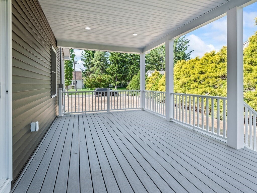 132 Barrington Rd, Longmeadow, MA Photo #38