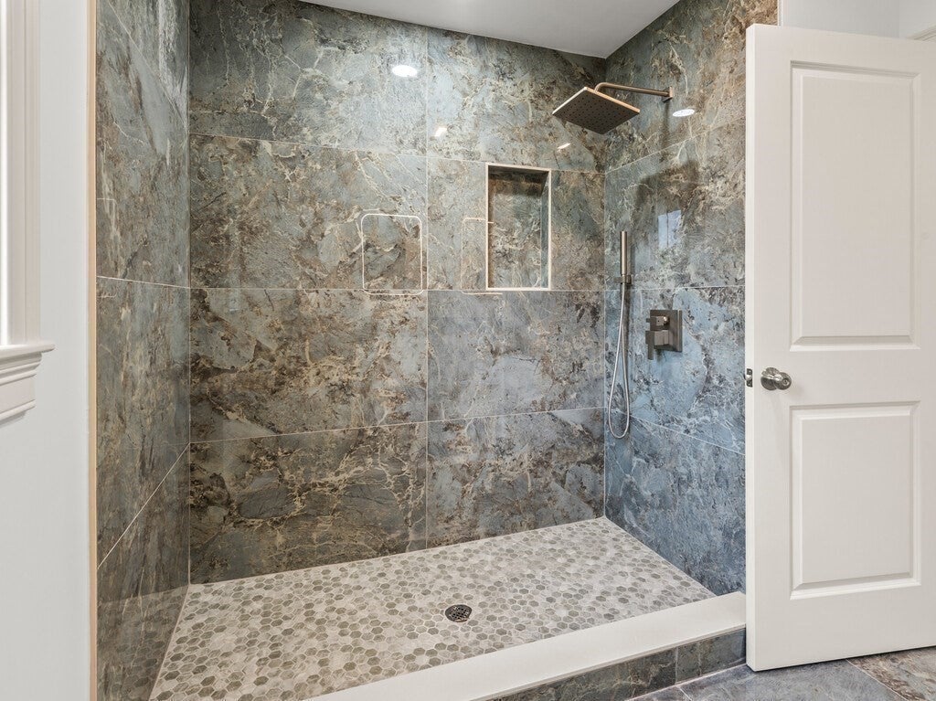 132 Barrington Rd, Longmeadow, MA Photo #20