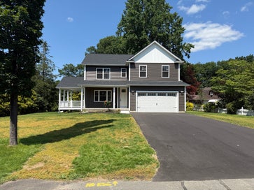 132 Barrington Rd Longmeadow MA 01106
