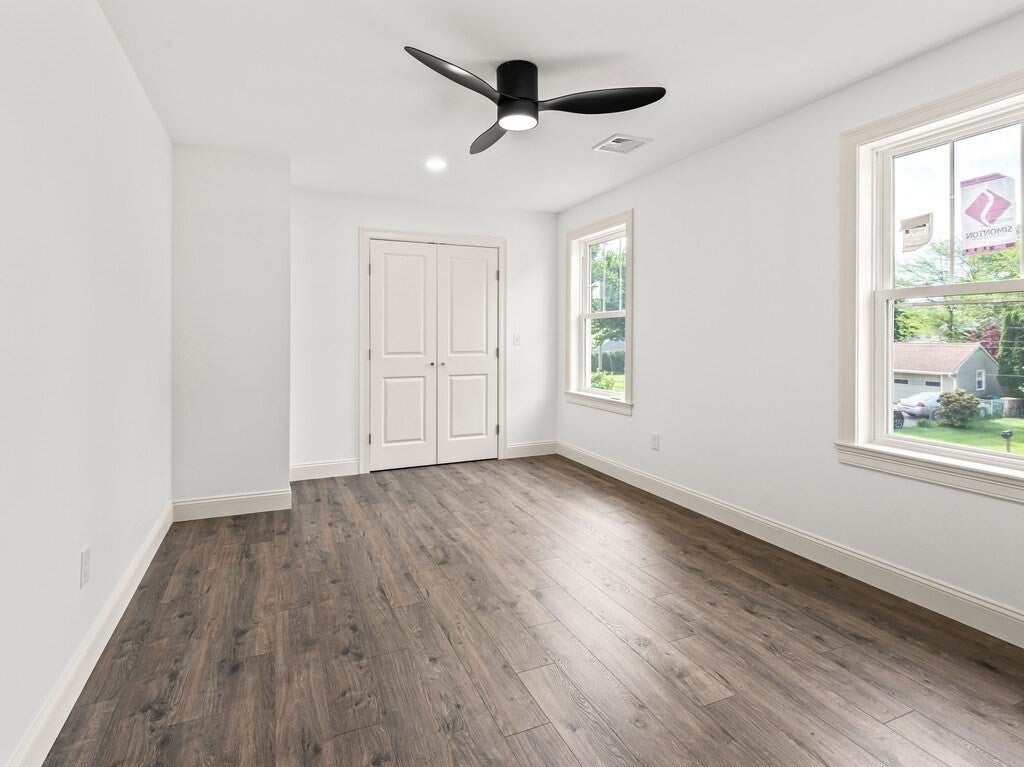 132 Barrington Rd, Longmeadow, MA Photo #24