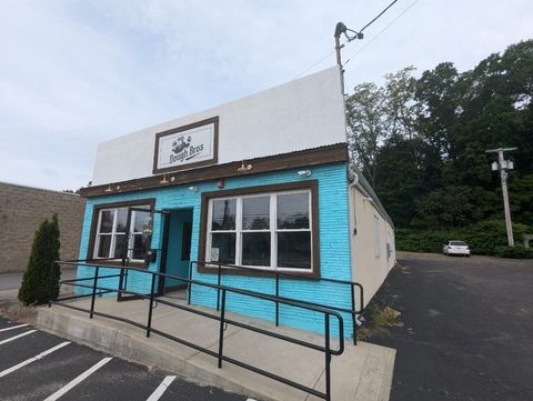490 Atwood Ave Cranston RI 02920