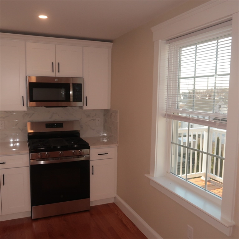 32 Newhall 2