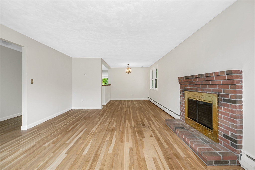 15 Valley Road
