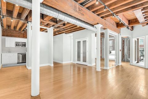 Photo of 112 Union Wharf, Boston, MA 02109 (MLS # 73487110)