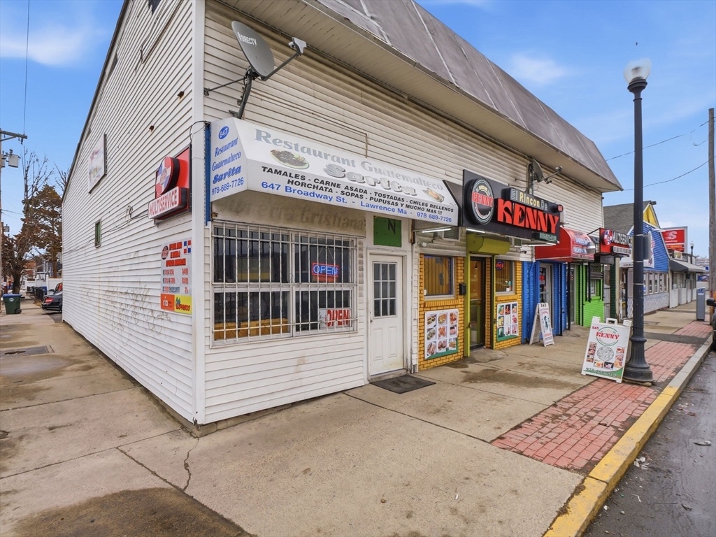 643 Broadway 647