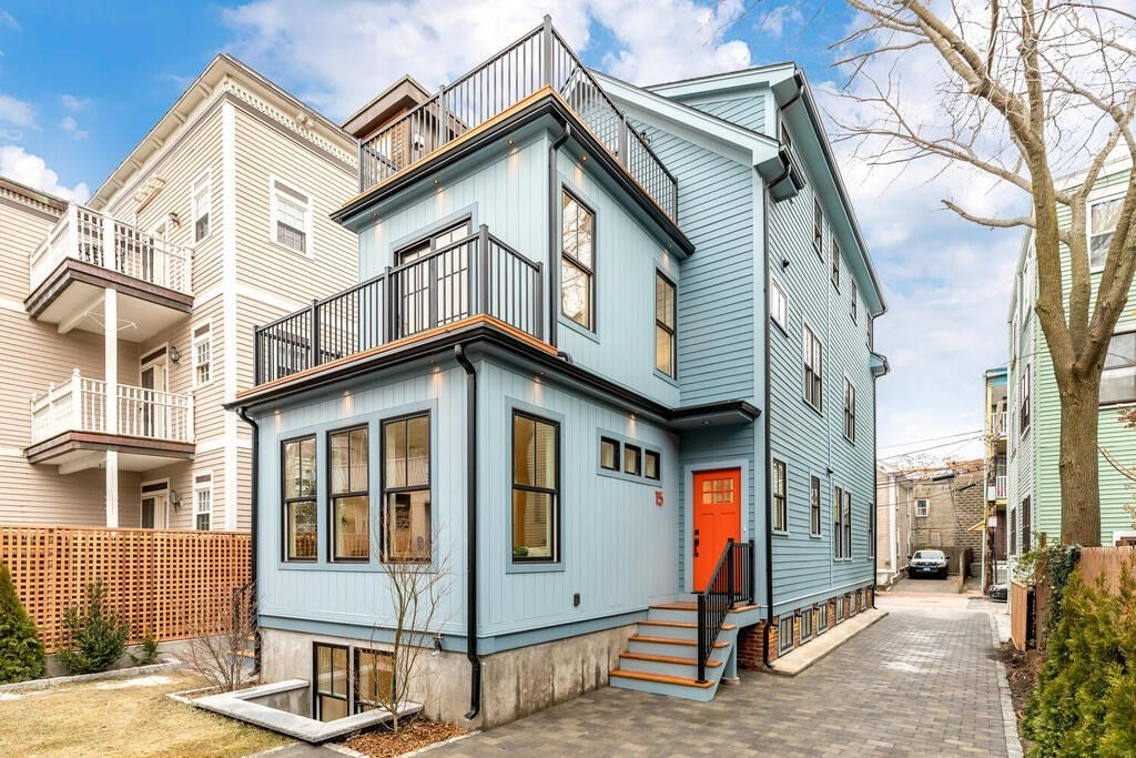 15 Gardner Rd #15, Cambridge, MA, 15 Gardner Rd #15, Cambridge, MA Photo #1