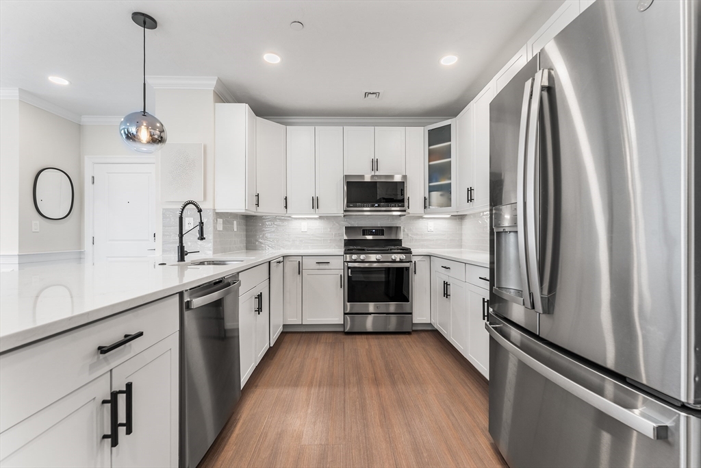 320 Middlesex Avenue B209