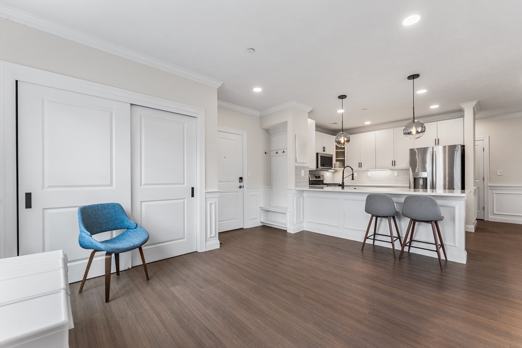 320 Middlesex Avenue B209