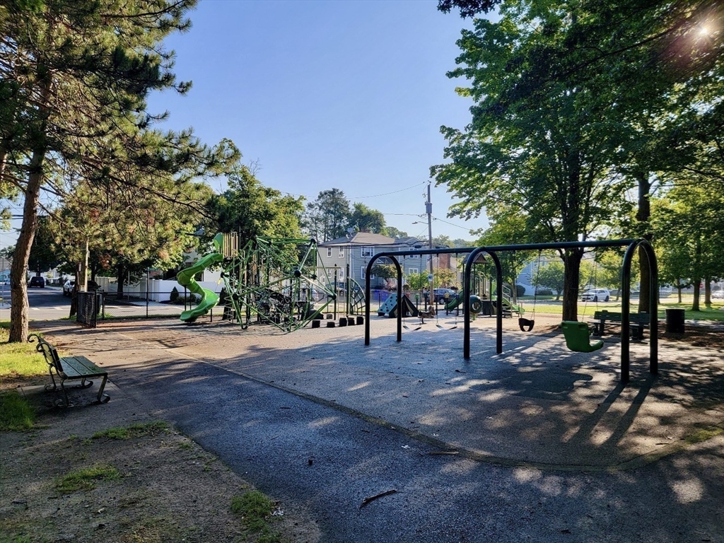 24 Prescott St #3, Boston, MA Photo #27
