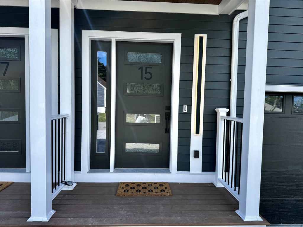 15 Furber Ave 15