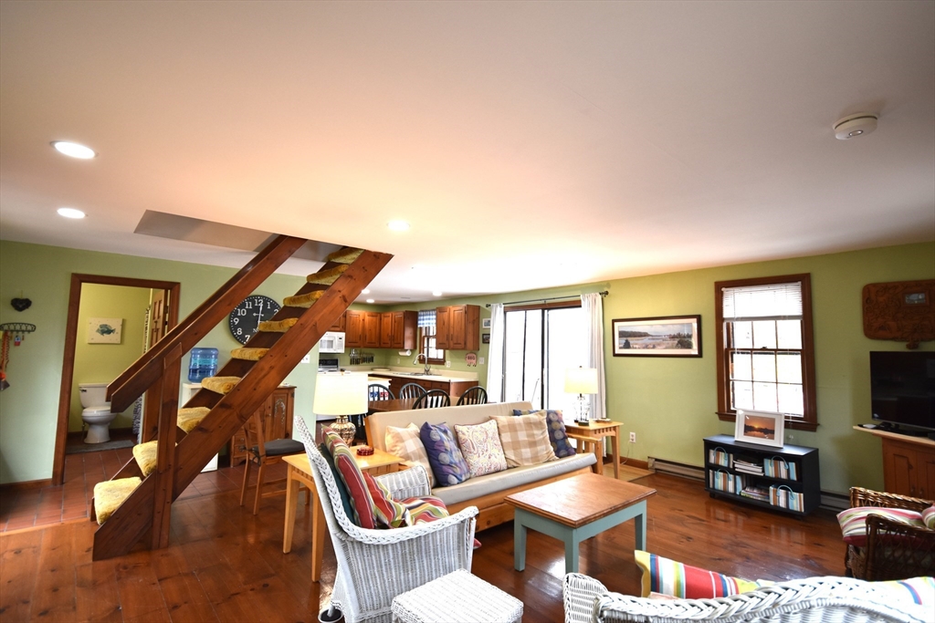 17 Old Colony Ave, Wareham, MA Photo #11