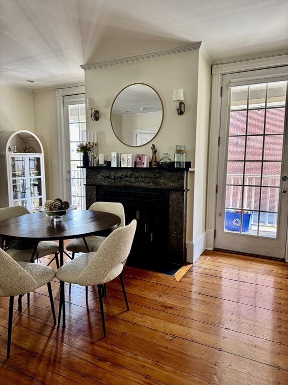 54 Chestnut Street 1