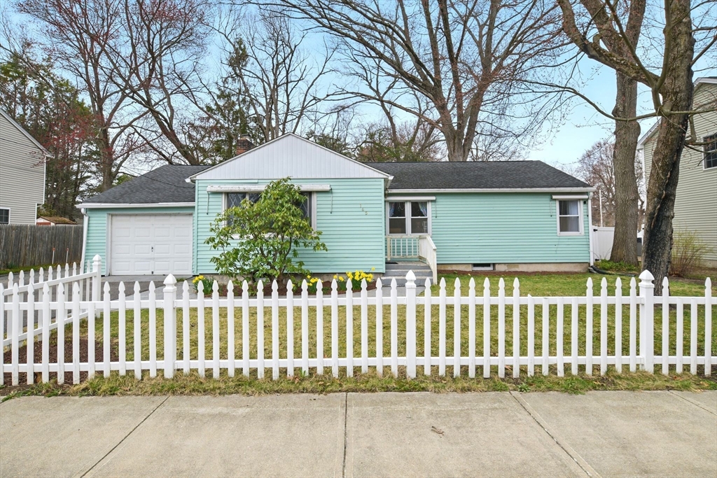 165 Seymour Ave