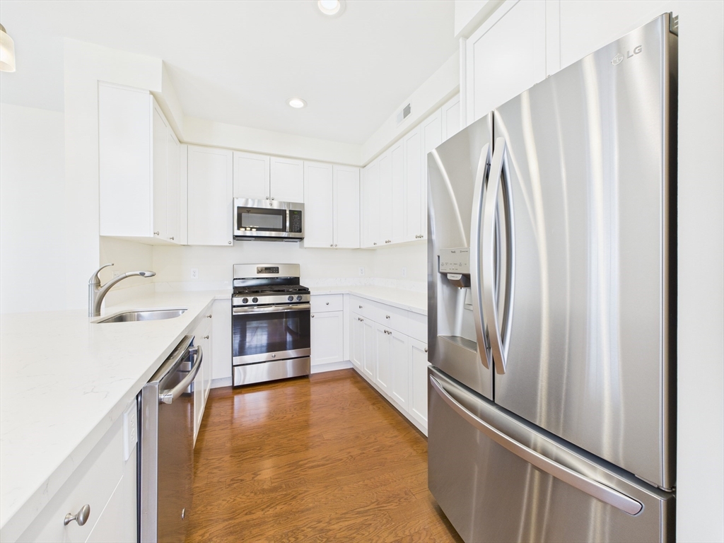 70 Endicott 601