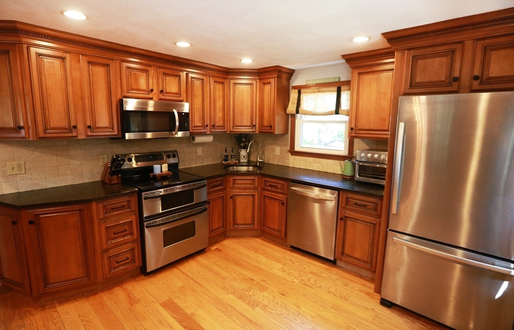 450 Summer St, Bridgewater, MA, 450 Summer St, Bridgewater, MA Photo #3