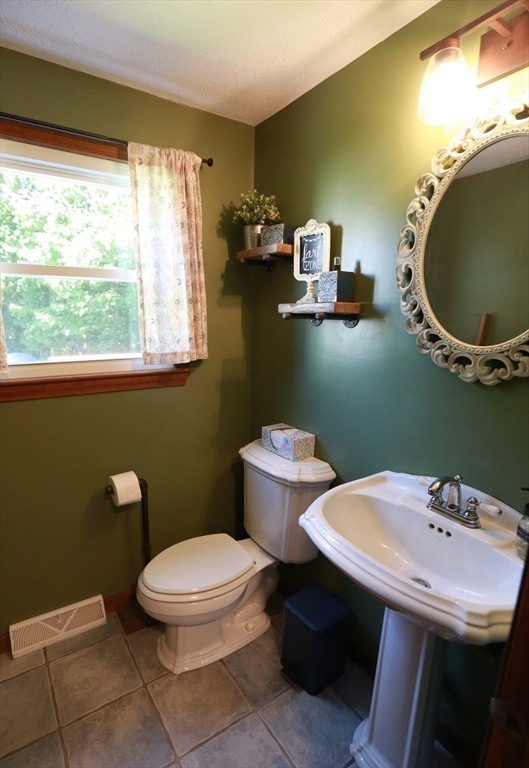 450 Summer St, Bridgewater, MA, 450 Summer St, Bridgewater, MA Photo #12