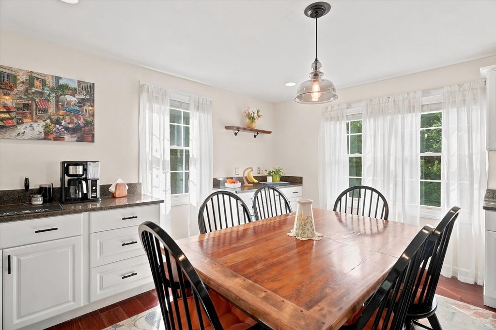 33 Fairway Dr, Woburn, MA, 33 Fairway Dr, Woburn, MA Photo #10