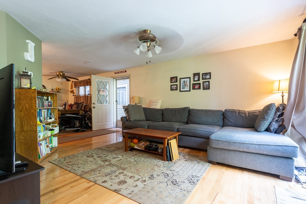 135 Broad St 2B3