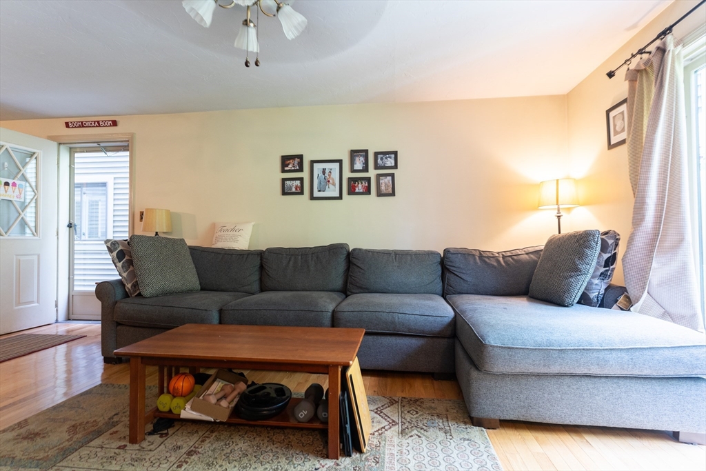 135 Broad St 2B3